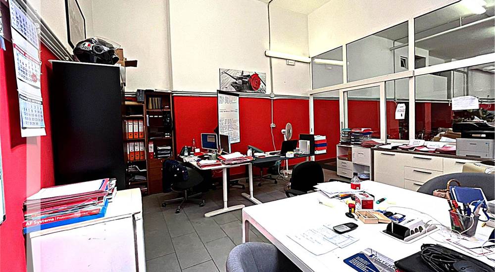 Photo 10