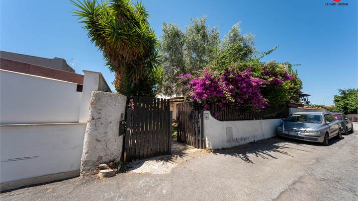 Villa angolare Campo Ascolano