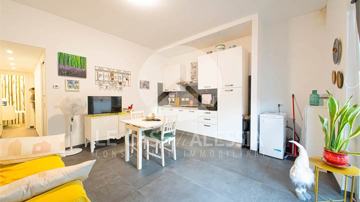 Appartamento con ingresso indipendente ristrutturato
