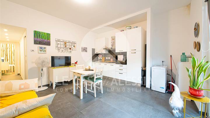 Appartamento con ingresso indipendente ristrutturato